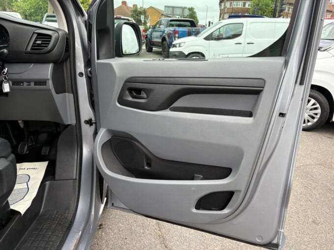 2025 Vauxhall Vivaro