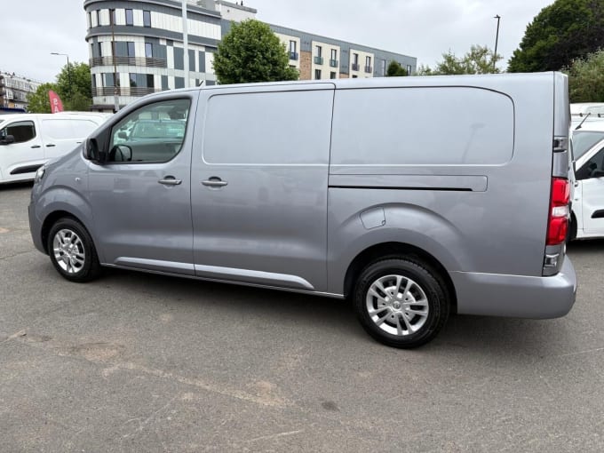 2025 Vauxhall Vivaro