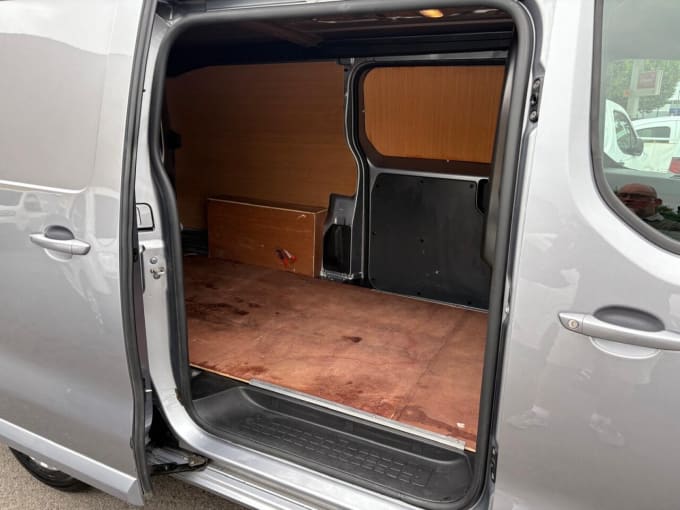 2025 Vauxhall Vivaro