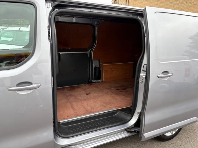2025 Vauxhall Vivaro