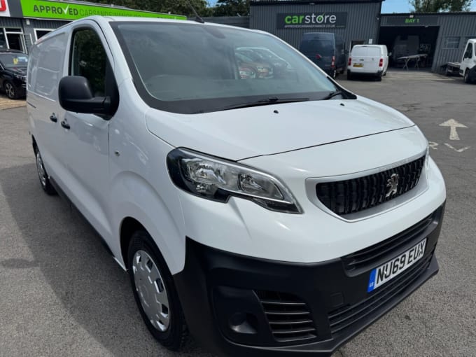 2025 Peugeot Expert