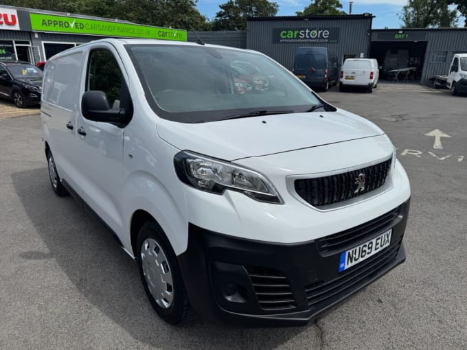 2025 Peugeot Expert
