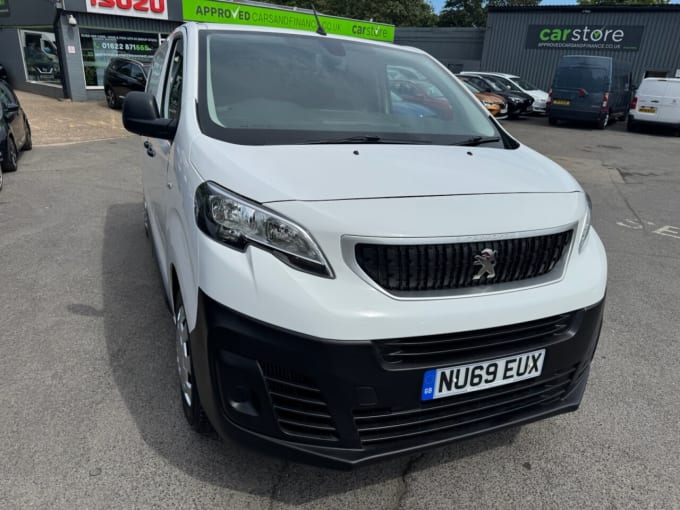 2025 Peugeot Expert