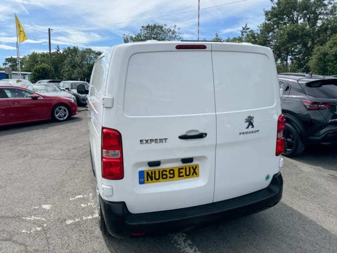 2025 Peugeot Expert