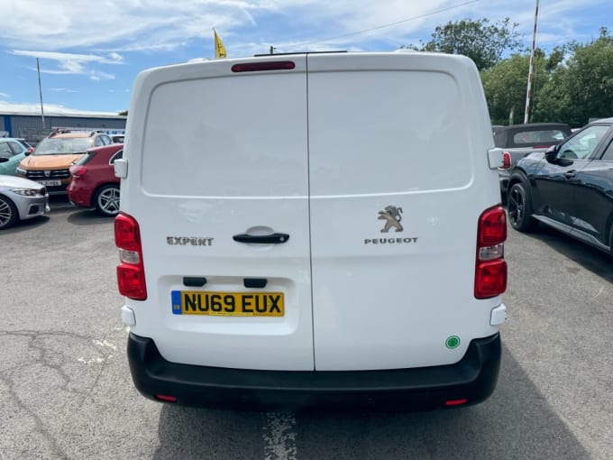 2025 Peugeot Expert