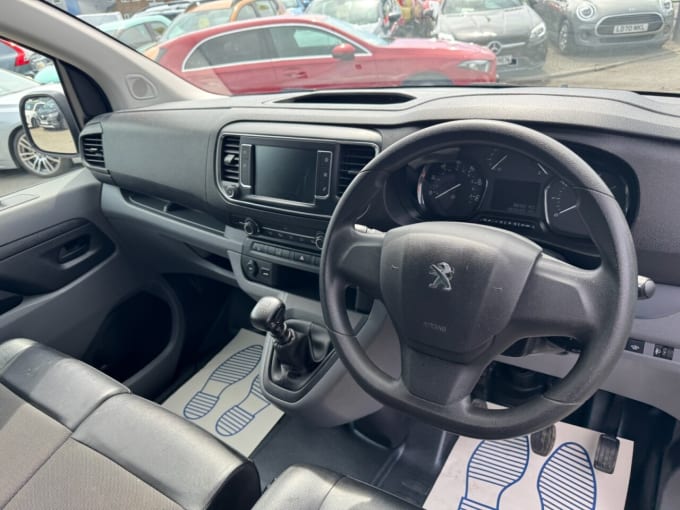 2025 Peugeot Expert