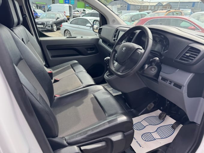 2025 Peugeot Expert