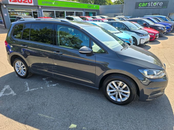 2025 Volkswagen Touran