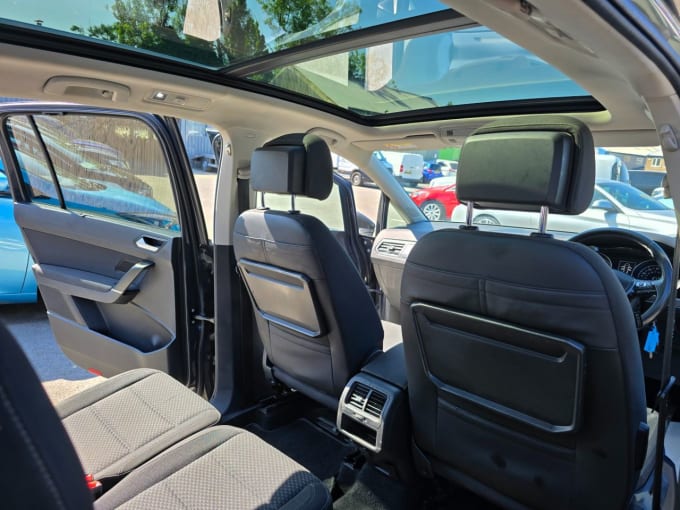 2025 Volkswagen Touran