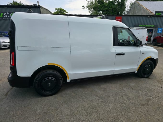 2025 Levc Vn5