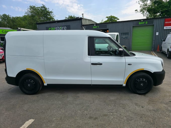 2025 Levc Vn5