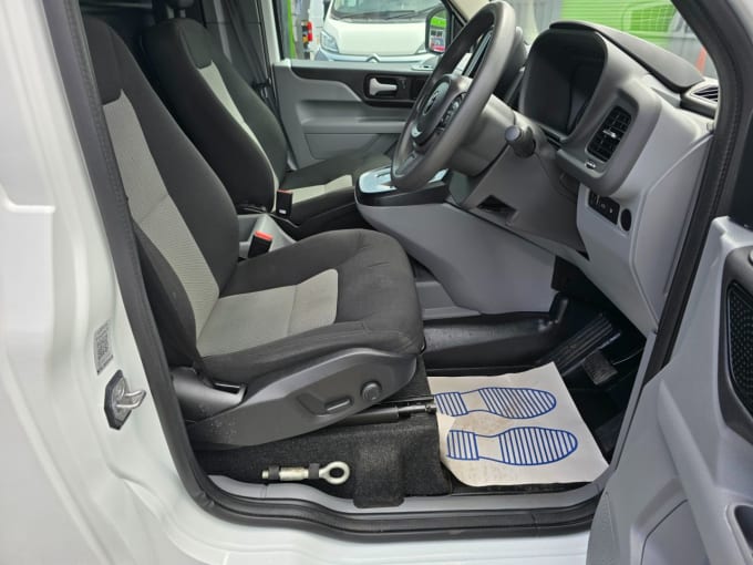2025 Levc Vn5