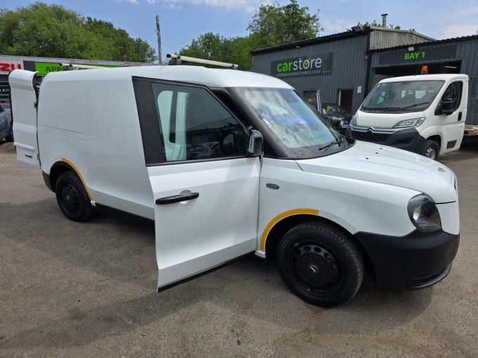 2025 Levc Vn5