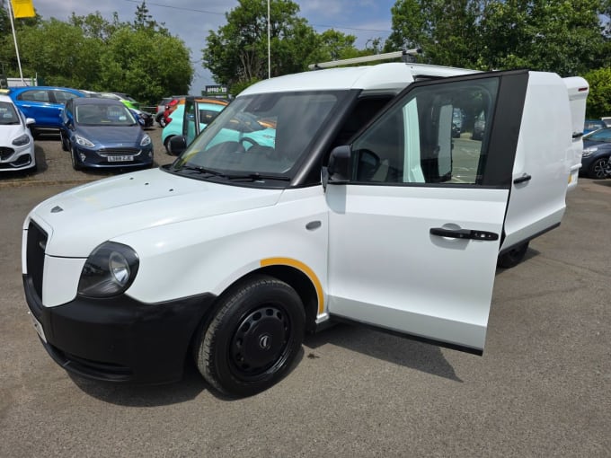 2025 Levc Vn5