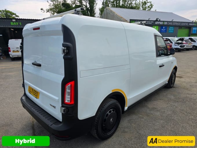 2025 Levc Vn5
