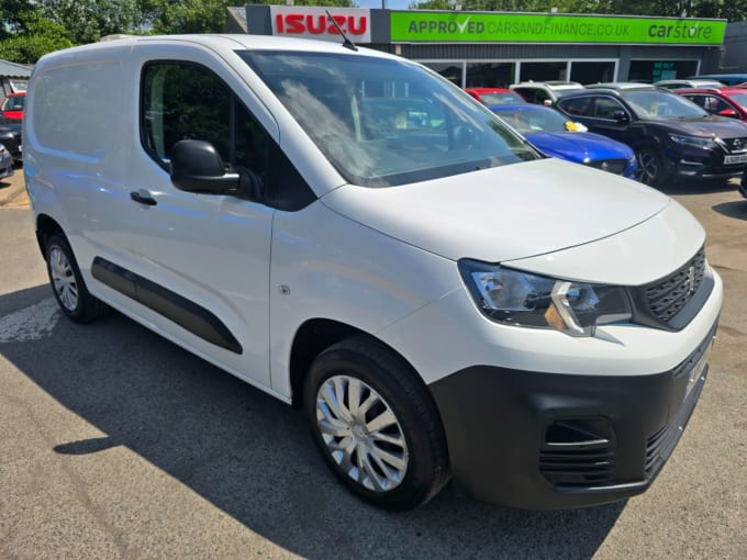 2025 Peugeot Partner