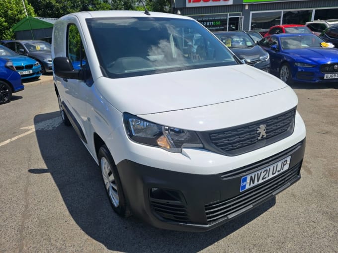 2025 Peugeot Partner
