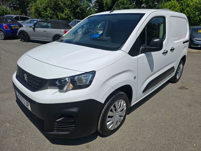 2025 Peugeot Partner