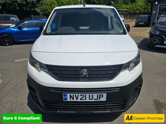 2025 Peugeot Partner