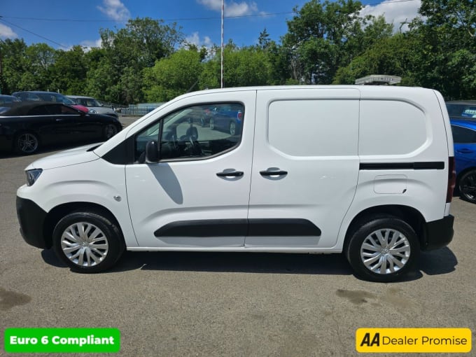 2025 Peugeot Partner