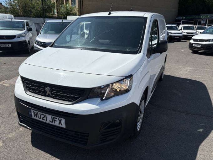 2025 Peugeot Partner