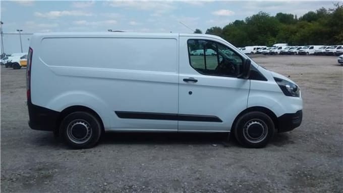 2025 Ford Transit Custom