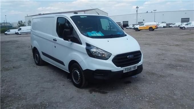 2025 Ford Transit Custom