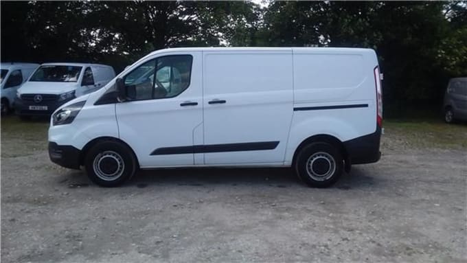 2025 Ford Transit Custom