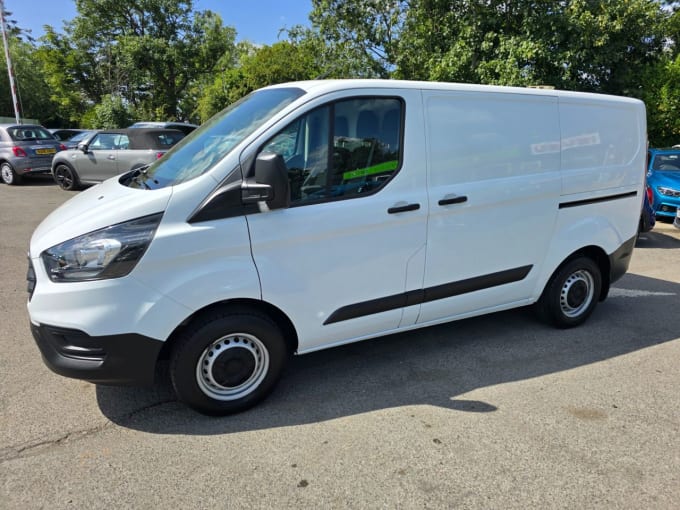 2025 Ford Transit Custom