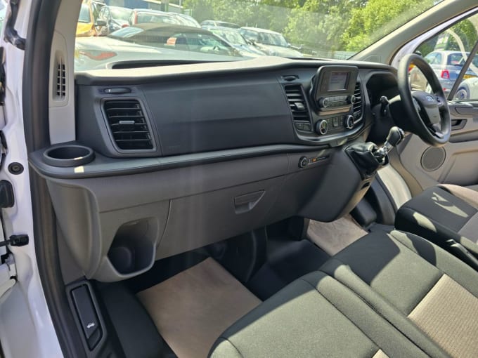 2025 Ford Transit Custom