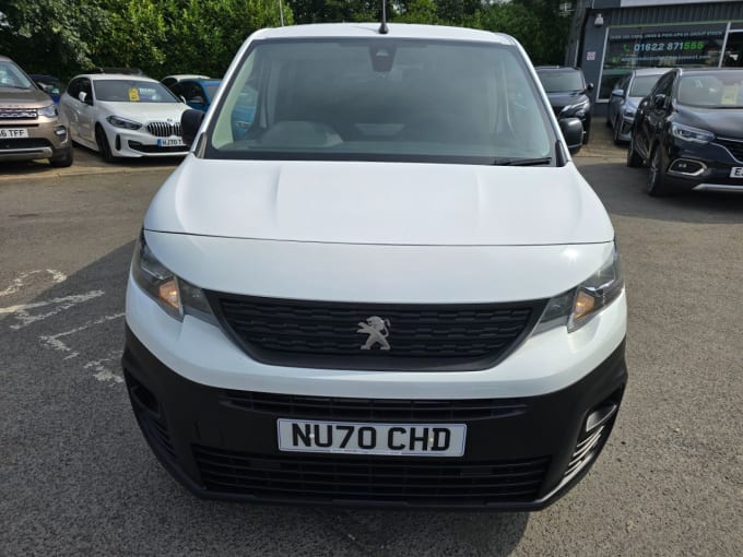 2025 Peugeot Partner