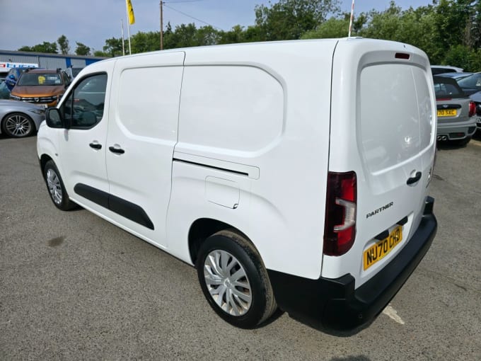 2025 Peugeot Partner