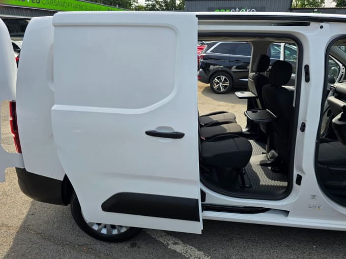 2025 Peugeot Partner