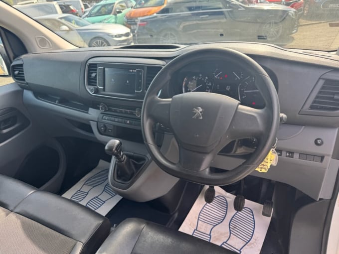 2025 Peugeot Expert