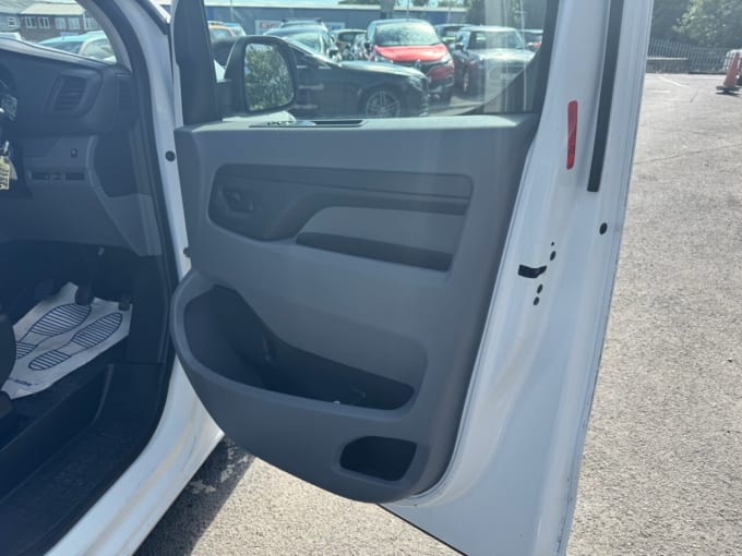 2025 Peugeot Expert