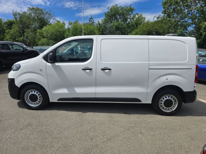 2025 Peugeot Expert