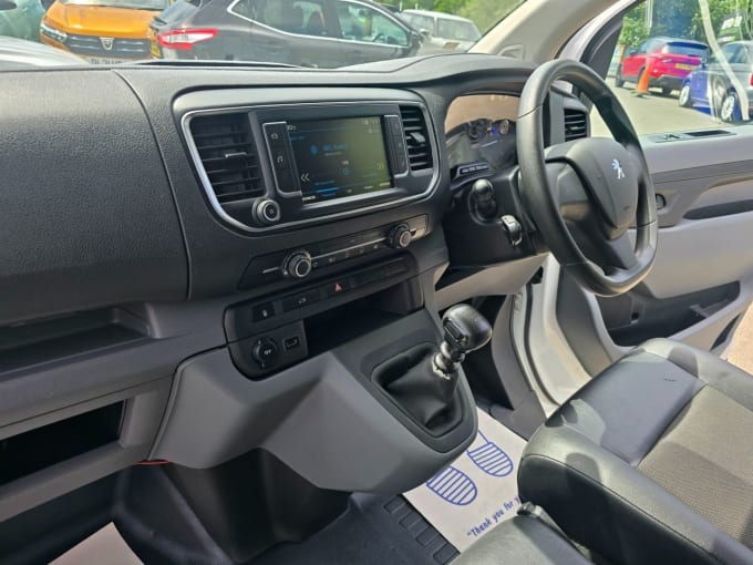 2025 Peugeot Expert