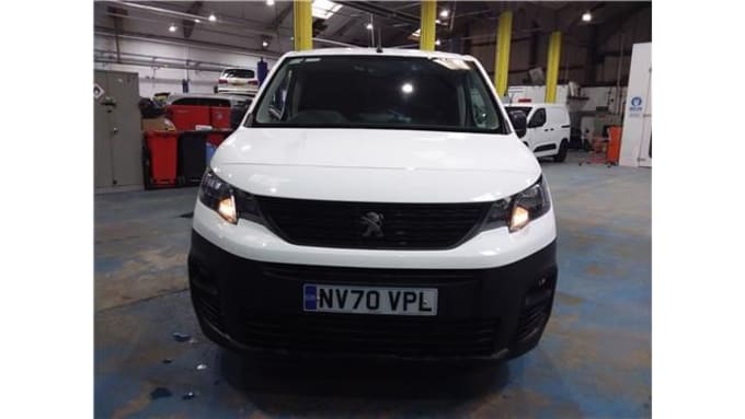 2025 Peugeot Partner