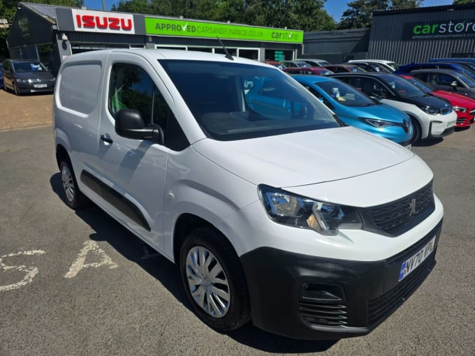 2025 Peugeot Partner