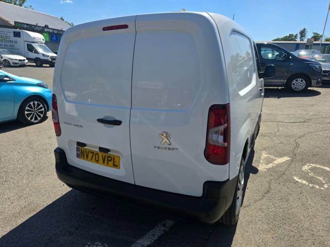 2025 Peugeot Partner