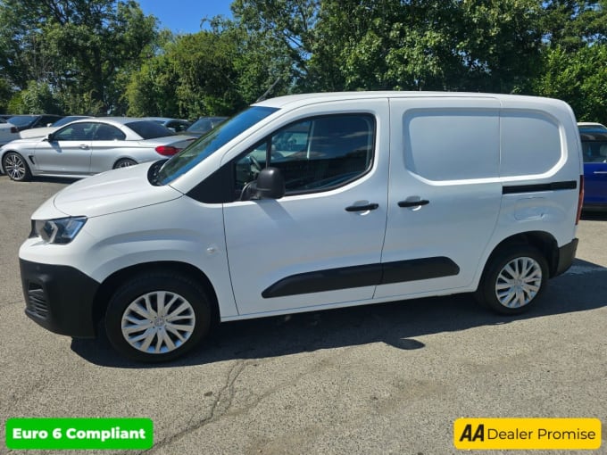 2025 Peugeot Partner