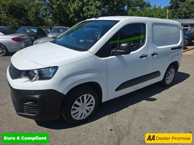 2025 Peugeot Partner