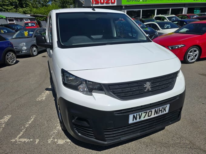 2025 Peugeot Partner