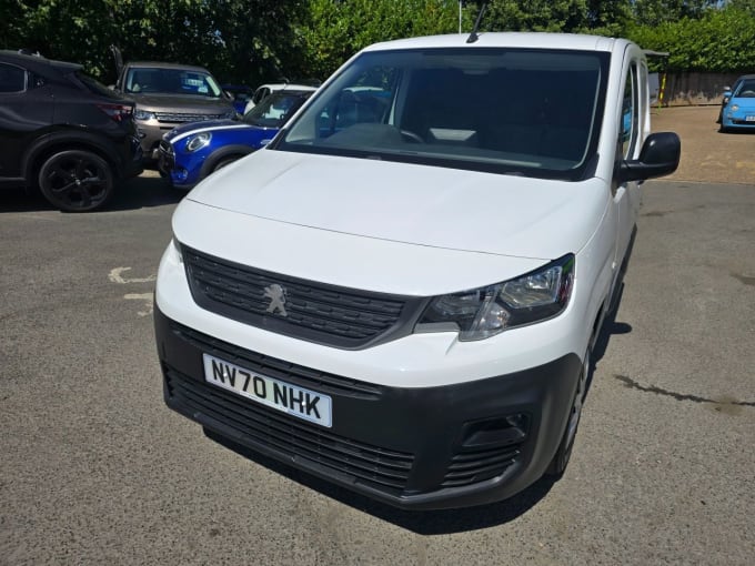 2025 Peugeot Partner