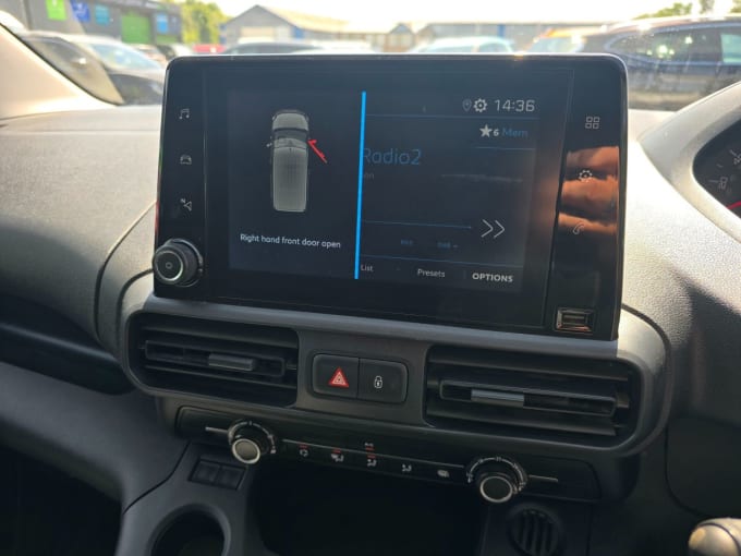 2025 Peugeot Partner