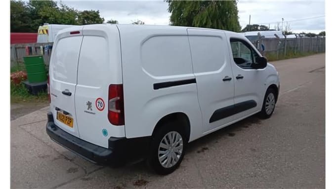 2025 Peugeot Partner