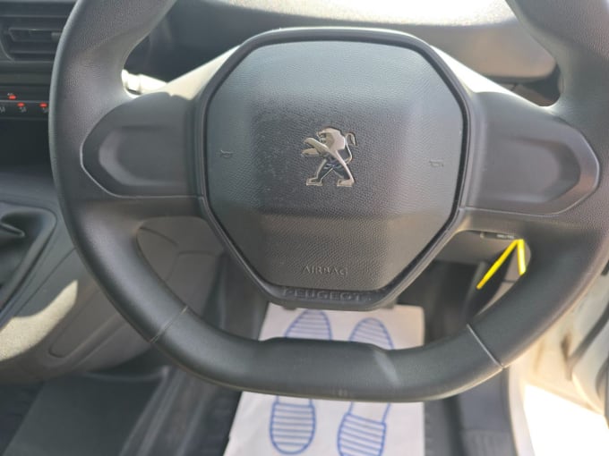 2025 Peugeot Partner