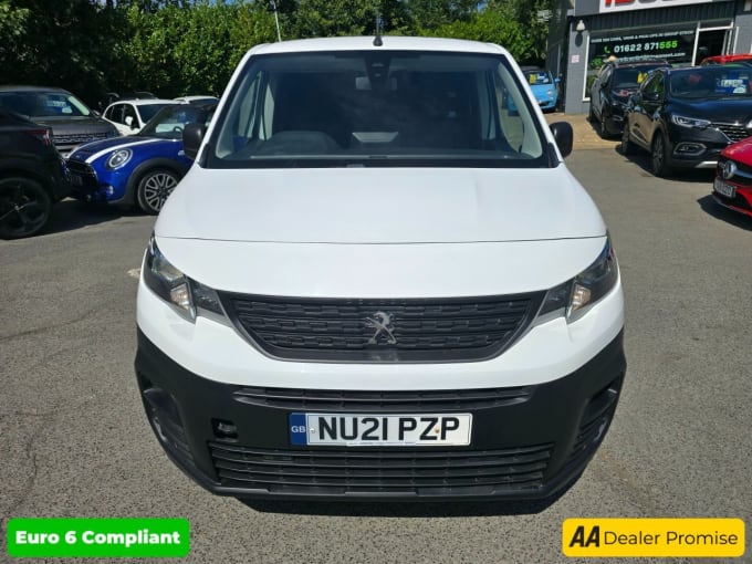 2025 Peugeot Partner