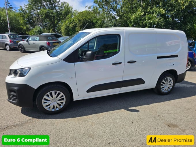 2025 Peugeot Partner