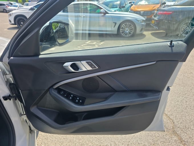 2025 BMW 1 Series